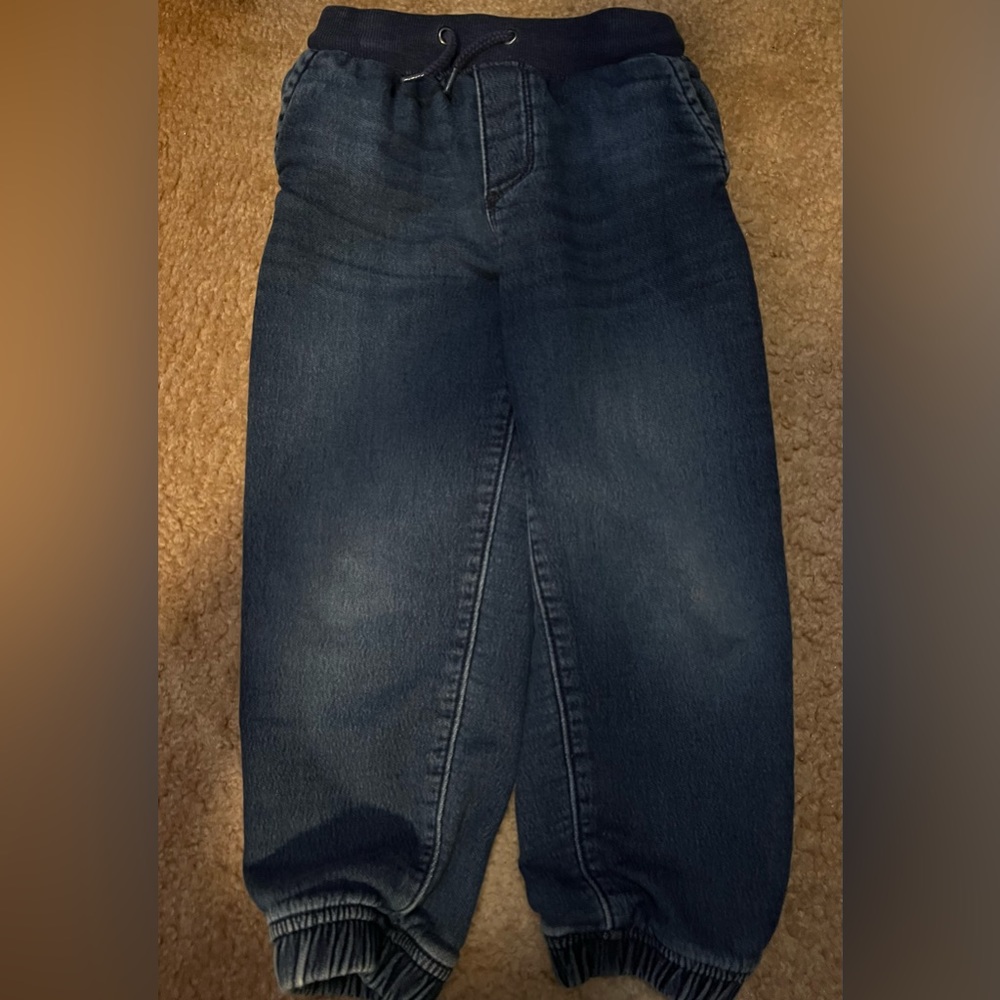 4T jeans Oskgosh jeans with functional drawstring waist